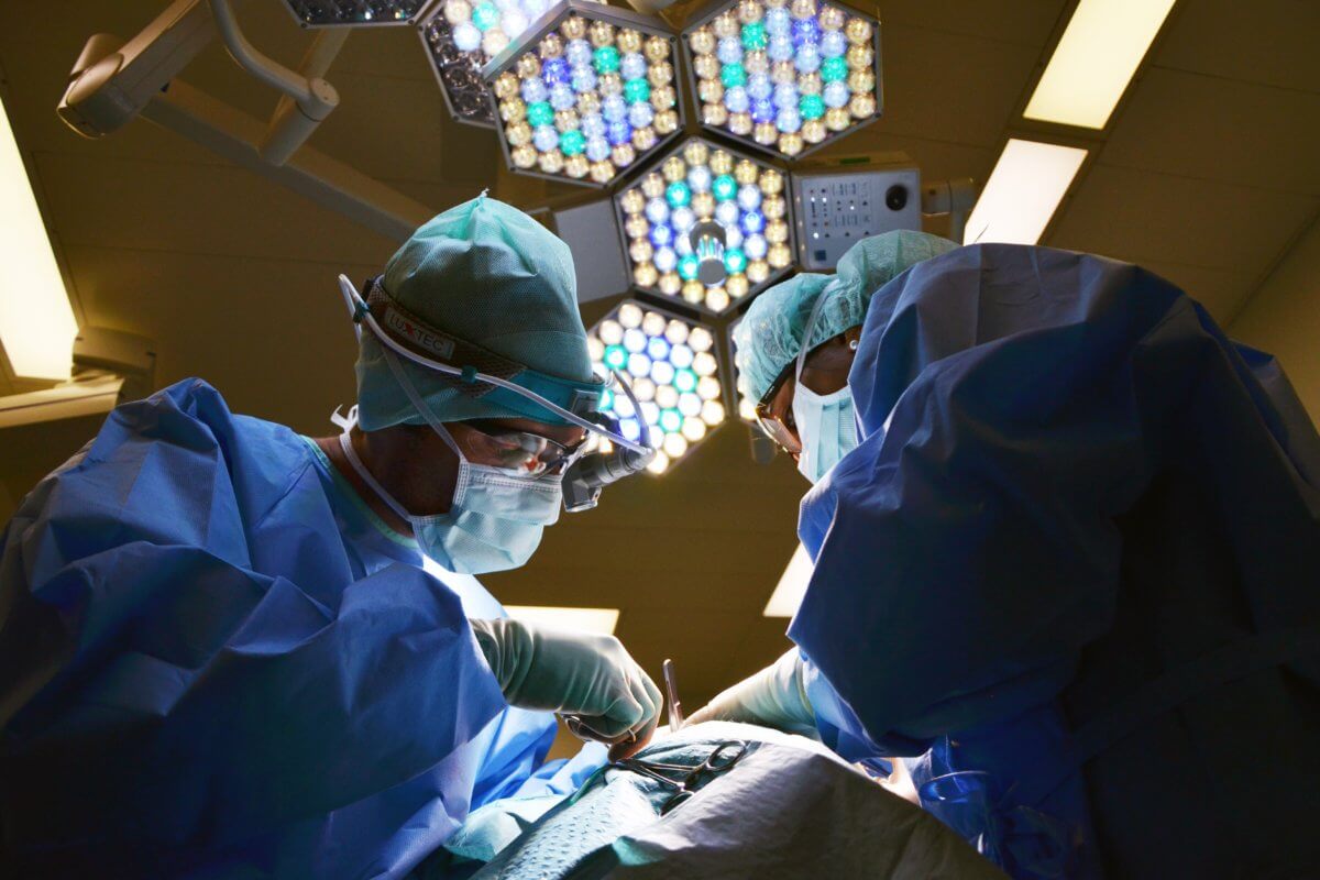 Wie geht es nach einer Operation zuhause weiter? - Operationen ...